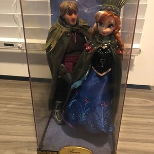 Disney Fairytale Designer Anna and Kristoff